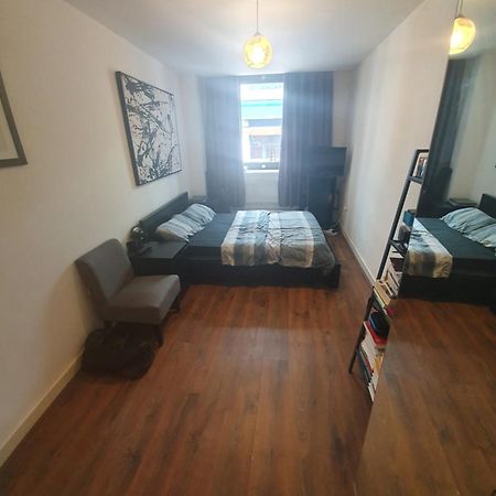 Double Room With Shared Bathroom لندن المظهر الخارجي الصورة